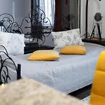 Noble 5 Star House In Unirii Plaza Cluj-Napoca