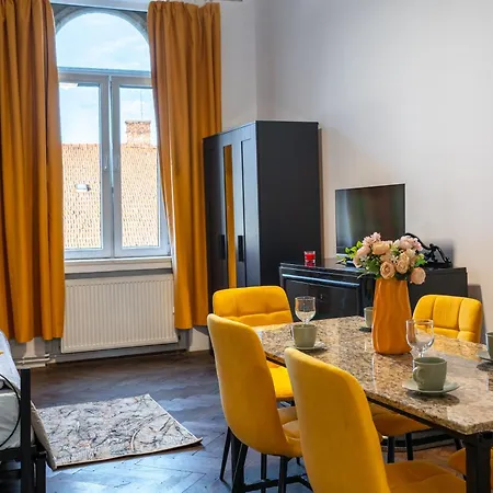 Noble 5 Star House In Unirii Plaza Cluj-Napoca
