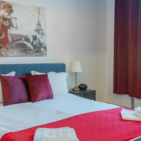 Noble 5 Star House In Unirii Plaza Villa