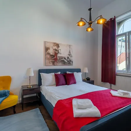 Noble 5 Star House In Unirii Plaza Villa