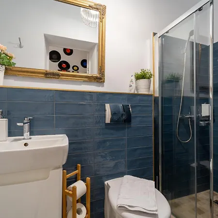 Villa Noble 5 Star House In Unirii Plaza