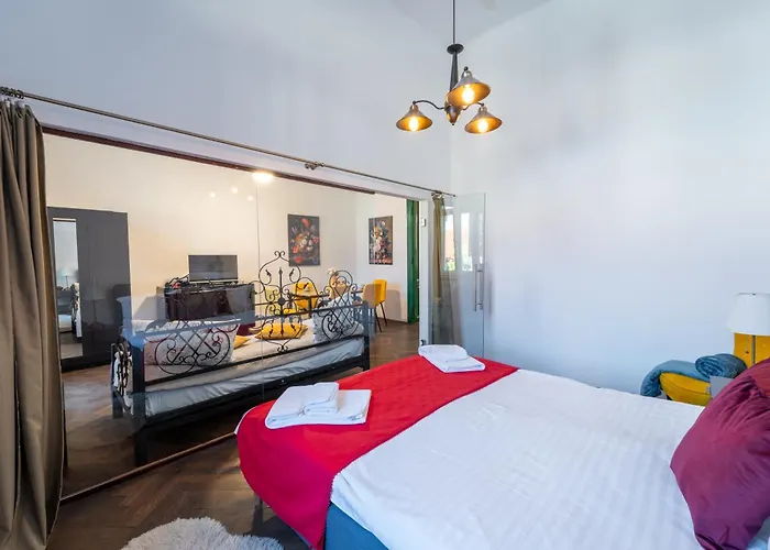 Noble 5 Star House In Unirii Plaza Villa Cluj-Napoca