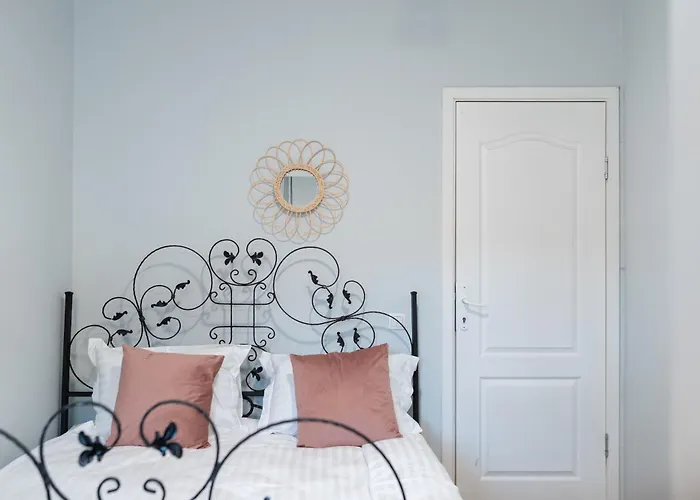 Noble 5 Star House In Unirii Plaza Villa