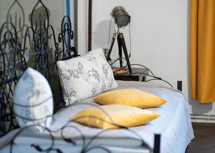 Noble 5 Star House In Unirii Plaza *