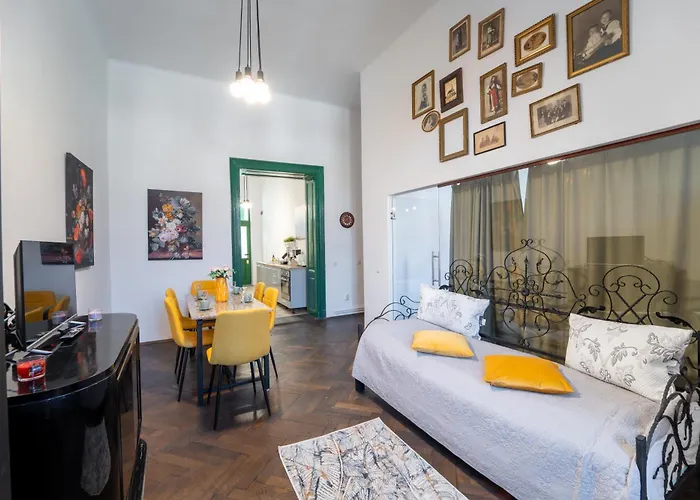 Villa Noble 5 Star House In Unirii Plaza Cluj-Napoca