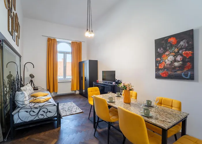 Noble 5 Star House In Unirii Plaza *